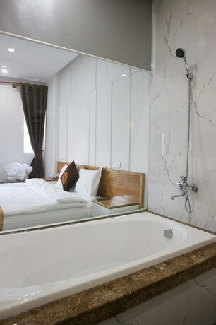 Imagen de la habitación del Hotel Phuong Anh Golf Valley. Foto 26