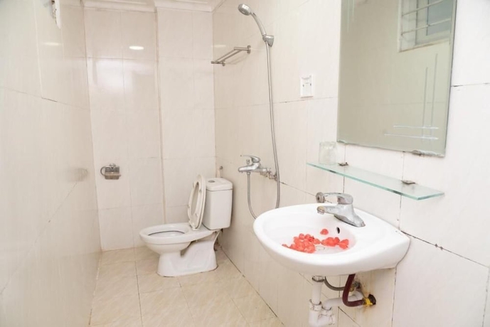 Imagen de la habitación del Hotel Phuong Dong Cau Giay -by BayLuxury. Foto 4