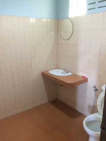 Imagen de la habitación del Hotel Phupha Bungalow. Foto 2