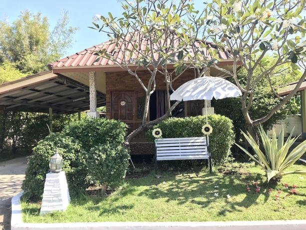 Imagen de la habitación del Hotel Phupha Inn Resort. Foto 5