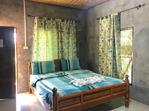 Imagen de la habitación del Hotel Phupha Inn Resort. Foto 10