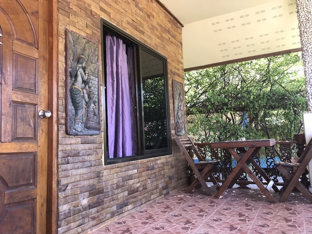 Imagen de la habitación del Hotel Phupha Inn Resort. Foto 12