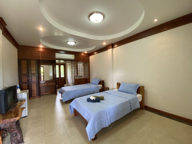 Imagen de la habitación del Hotel Phuphan Park. Foto 14