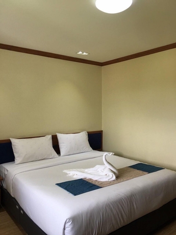 Imagen de la habitación del Hotel Phuphanplace. Foto 4