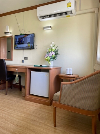 Imagen de la habitación del Hotel Phuphanplace. Foto 17