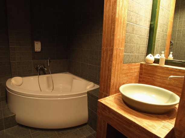 Imagen de la habitación del Hotel Phuphaphung Resort. Foto 17