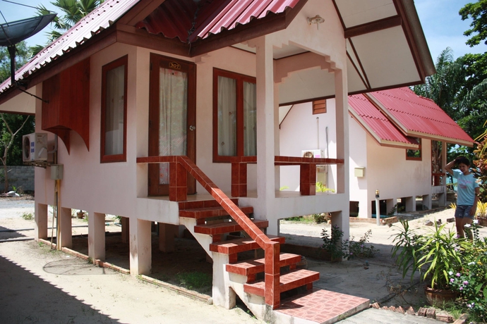 Imagen de la habitación del Hotel Phuphat Resort. Foto 9