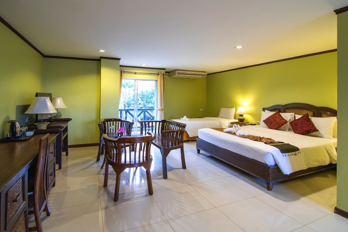 Imagen de la habitación del Hotel Phuphaya Resort. Foto 3