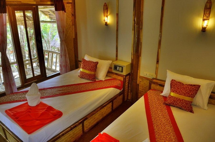 Imagen general del Hotel Phuphaya Seaview Resort. Foto 2