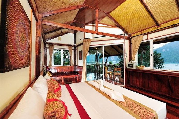 Imagen general del Hotel Phuphaya Seaview Resort. Foto 4