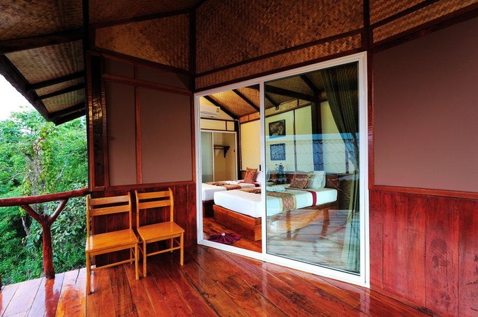 Imagen general del Hotel Phuphaya Seaview Resort. Foto 5