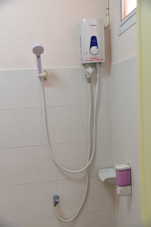 Imagen de la habitación del Hotel Phuranya Resort. Foto 9