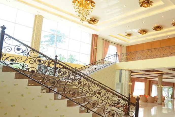 Imagen de los interiores del Hotel Phuranya Resort. Foto 16