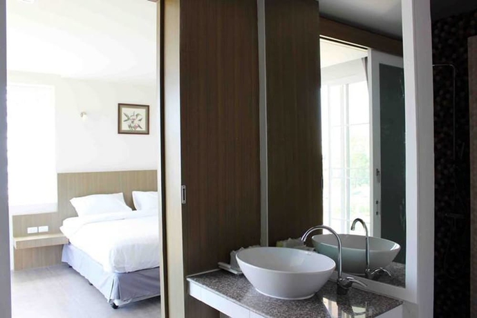 Imagen de la habitación del Hotel Phurapee Pakchong. Foto 8