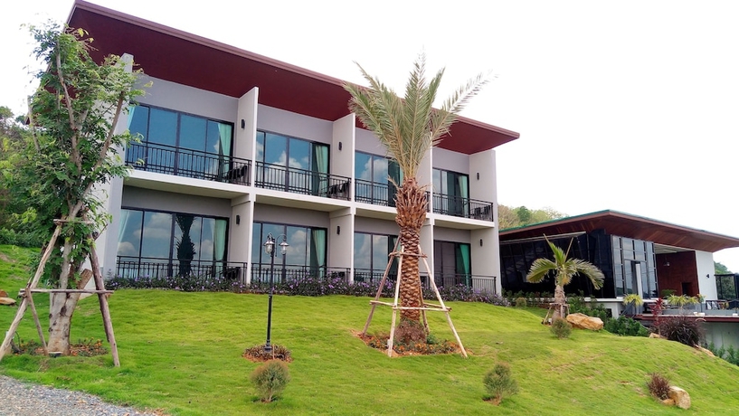Imagen de la habitación del Hotel Phurapee Pakchong. Foto 12