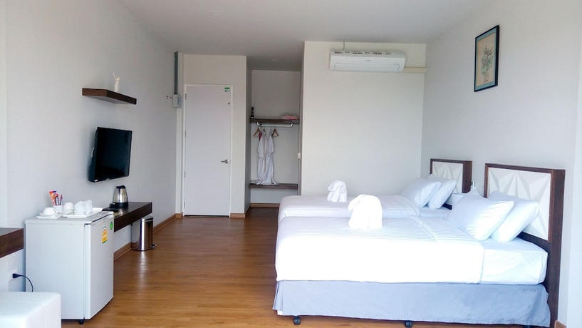 Imagen de la habitación del Hotel Phurapee Pakchong. Foto 13