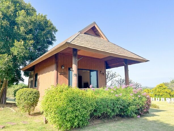 Imagen de la habitación del Hotel Phureenun Resort. Foto 20
