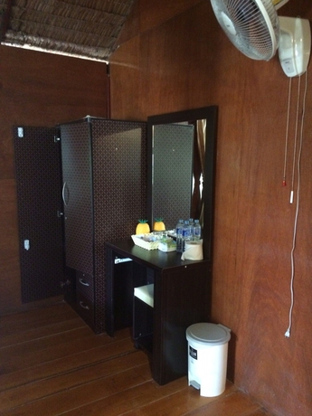 Imagen de la habitación del Hotel Phuritra Sabai Resort Koh Lipe. Foto 6