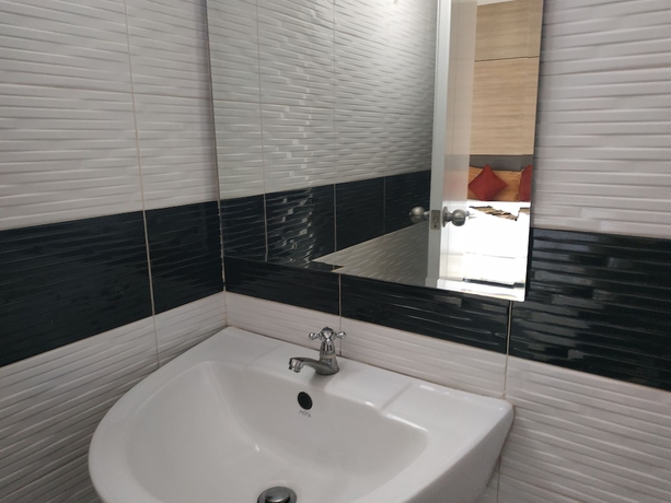 Imagen de la habitación del Hotel Phusamor. Foto 15