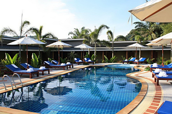 Imagen de la piscina del Hotel Phuvara Boutique. Foto 15