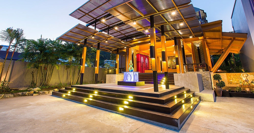 Imagen de los exteriores del Hotel Phuvaree Resort. Foto 9