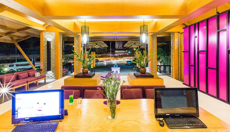 Imagen de los interiores del Hotel Phuvaree Resort. Foto 13