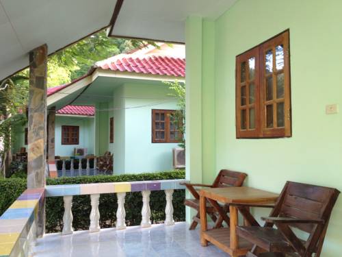 Imagen de la habitación del Hotel Phuwadee Resort and Spa. Foto 15