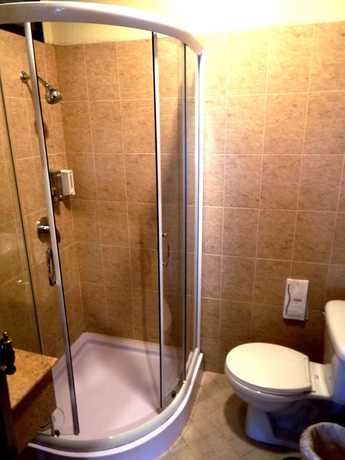 Imagen de la habitación del Hotel Phuwanalee Resort. Foto 5