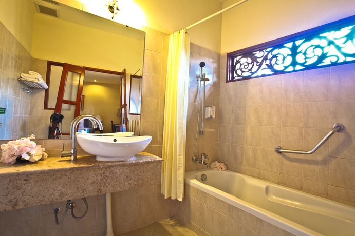 Imagen de la habitación del Hotel Phuwanalee Resort. Foto 7