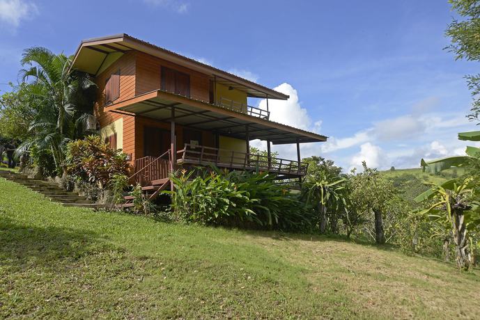 Imagen de los exteriores del Hotel Phuzai Kaew Resort. Foto 10