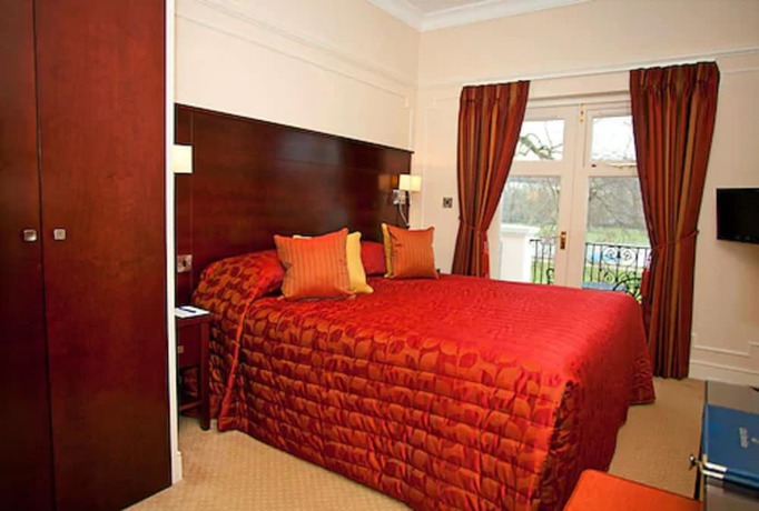 Imagen de la habitación del Hotel Phyllis Court Members Club. Foto 13