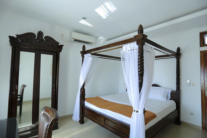 Imagen general del Hotel Pi Home Baciro. Foto 1