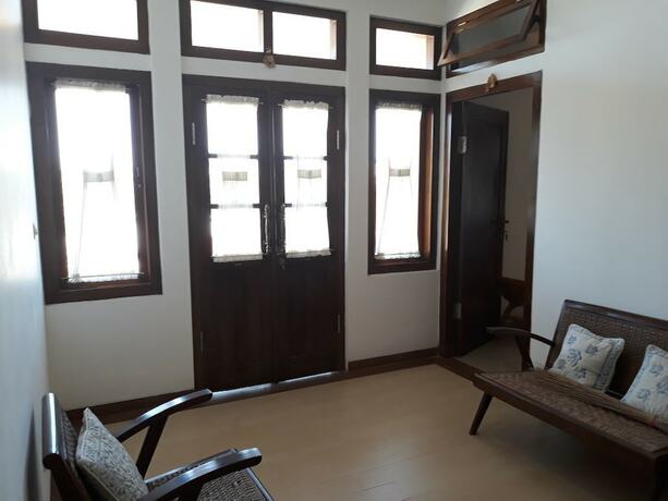 Imagen general del Hotel Pi Home Baciro. Foto 4