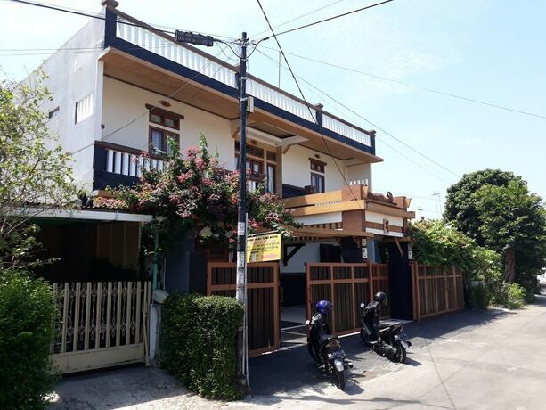 Imagen general del Hotel Pi Home Baciro. Foto 18