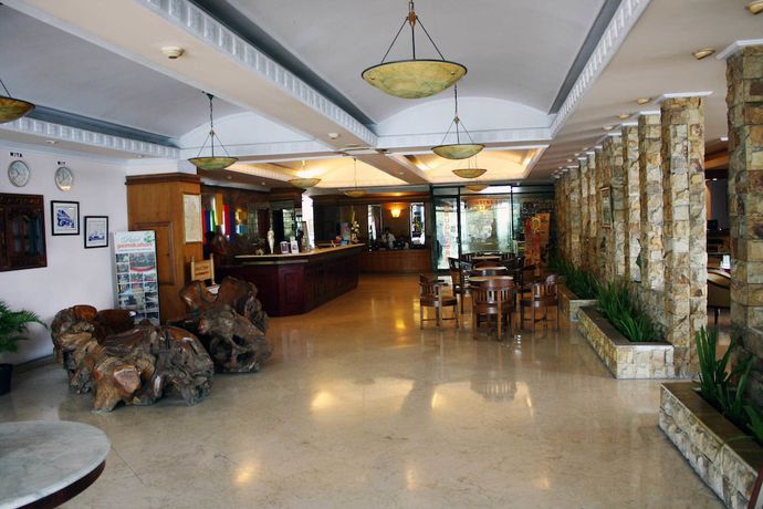 Imagen de los interiores del Hotel Pia Bandung. Foto 19