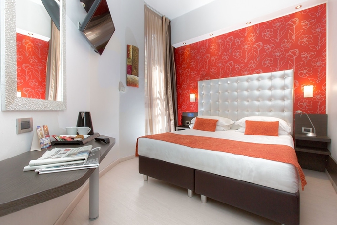 Imagen de la habitación del Hotel Piacenza, Mil&aacute;n. Foto 6