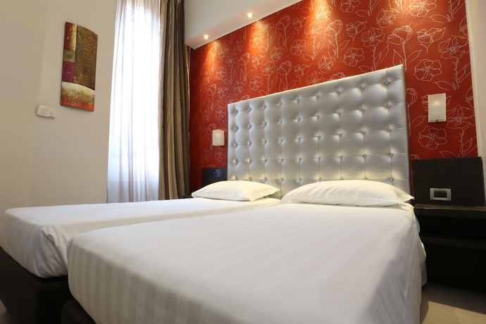 Imagen de la habitación del Hotel Piacenza, Mil&aacute;n. Foto 7