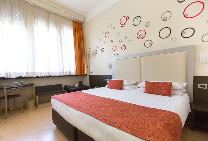 Imagen general del Hotel Piacenza, Milán. Foto 1
