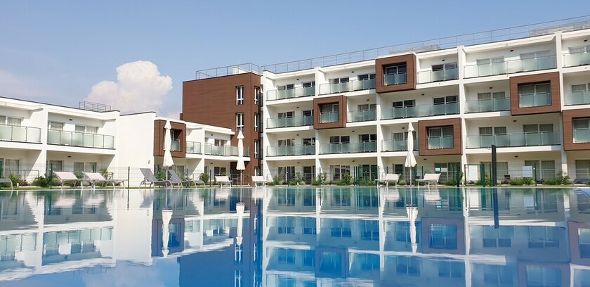 Imagen de la piscina del Hotel Piamarta Resort. Foto 12
