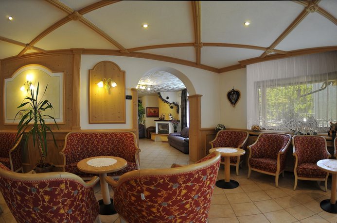 Imagen de los interiores del Hotel Pian Castello. Foto 20