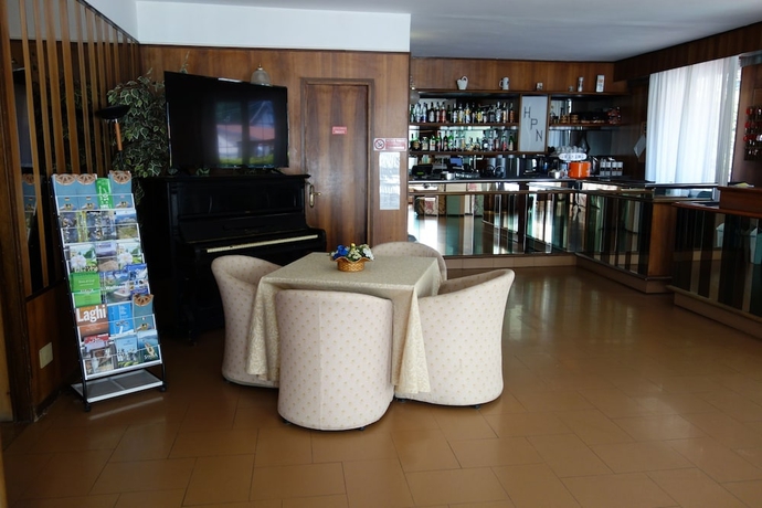 Imagen de los interiores del Hotel Pian Nava. Foto 17