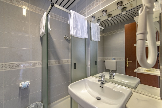 Imagen de la habitación del Hotel Pian Nava. Foto 16