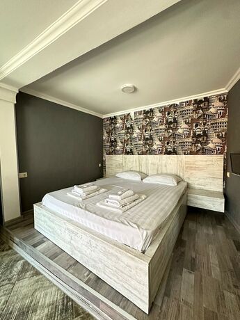 Imagen de la habitación del Hotel Piano, Tbilisi. Foto 13