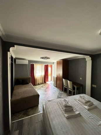 Imagen de la habitación del Hotel Piano, Tbilisi. Foto 16