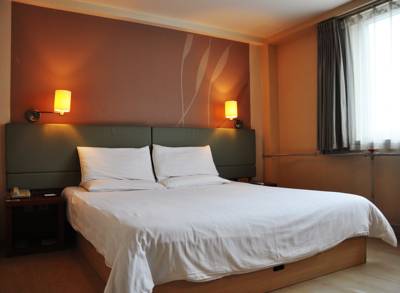 Imagen general del Hotel Piao Home Inn Beijing Guo Mao East. Foto 5