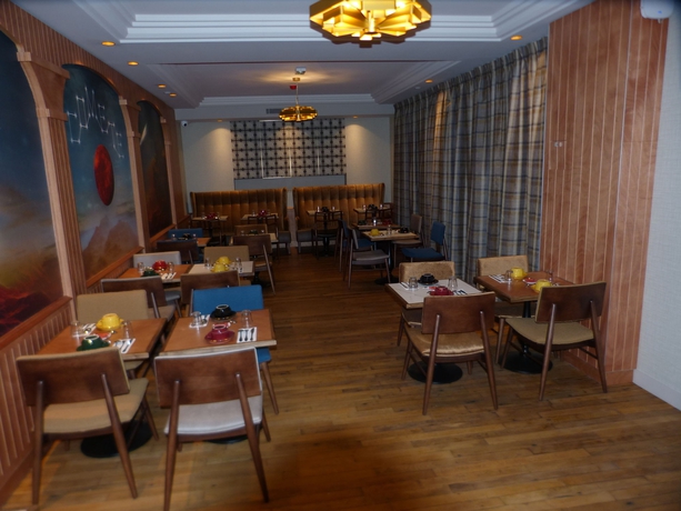 Imagen del bar/restaurante del Hotel Piapia. Foto 4