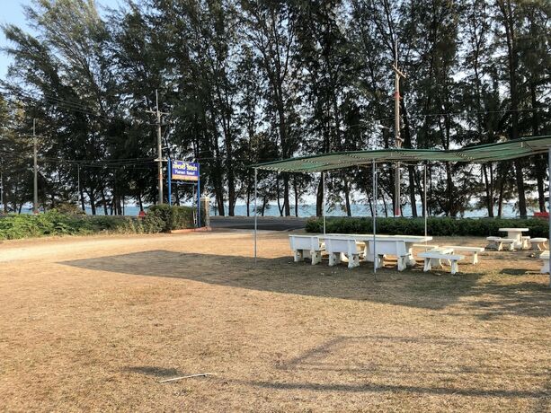 Imagen general del Hotel Piarnsri Resort. Foto 5