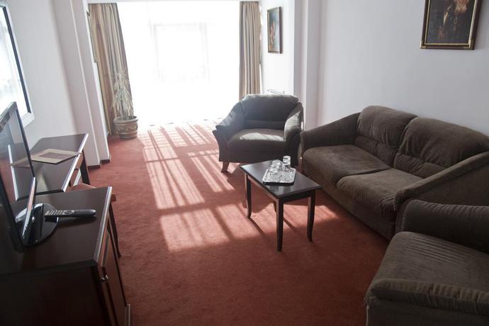 Imagen de la habitación del Hotel Piatra Mare. Foto 6