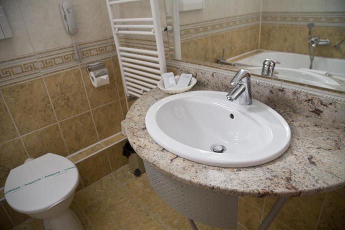 Imagen de los interiores del Hotel Piatra Mare. Foto 12