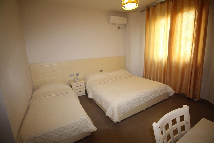 Imagen de la habitación del Hotel Piazza. Foto 4